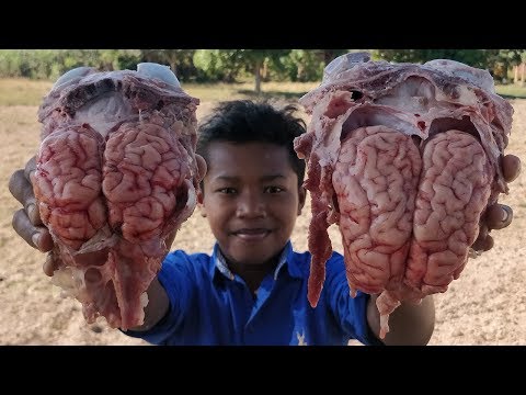 cow-brain-recipe-/-delicious-cow-brain-stir-fry-young-green-pepper