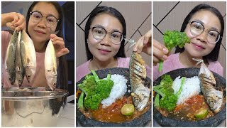 Mukbang sederhana ikan kembung goreng + rebusan brokoli dan sambal #mukbang 