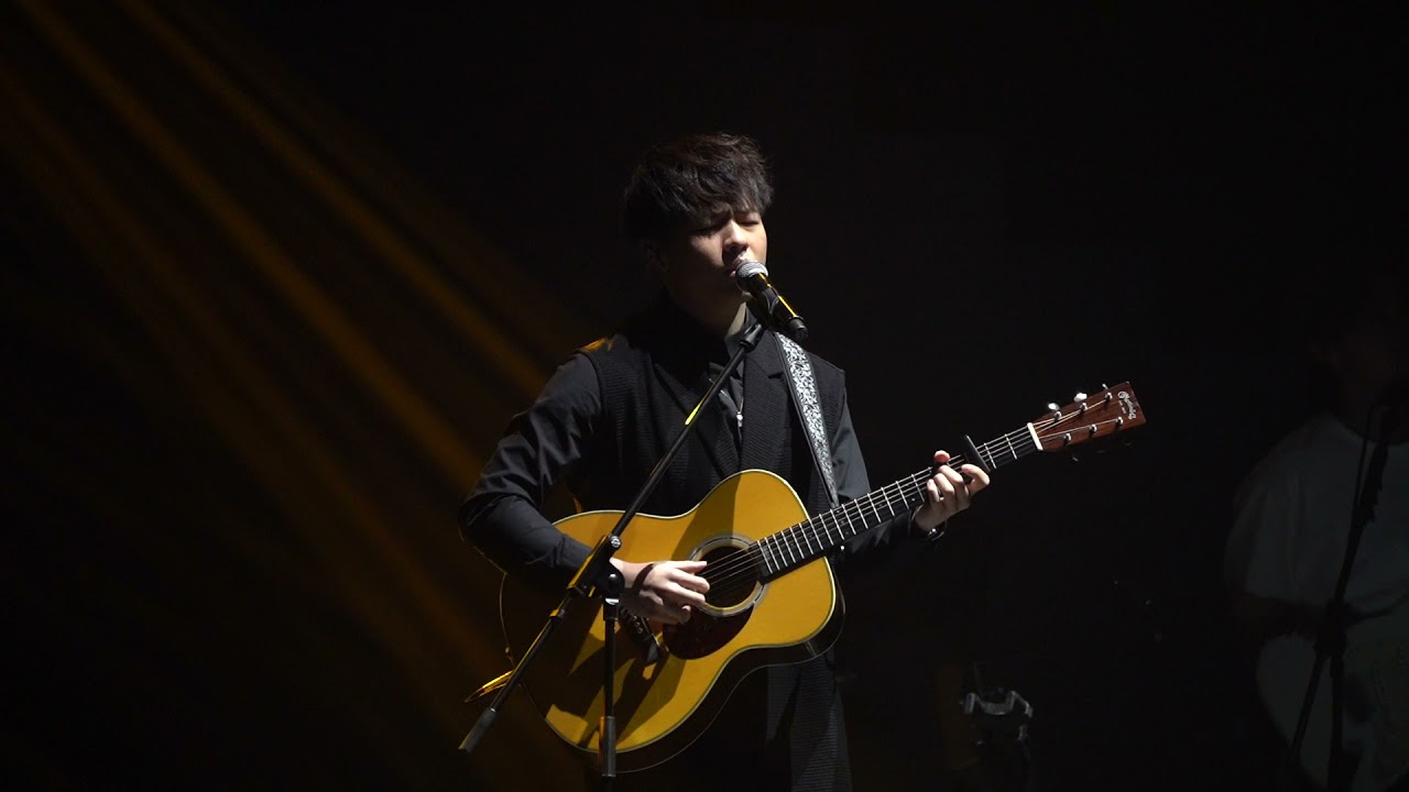 Shallow & 字花  Ian Chan 陳卓賢 & Jer Lau 柳應廷 Music on the Road