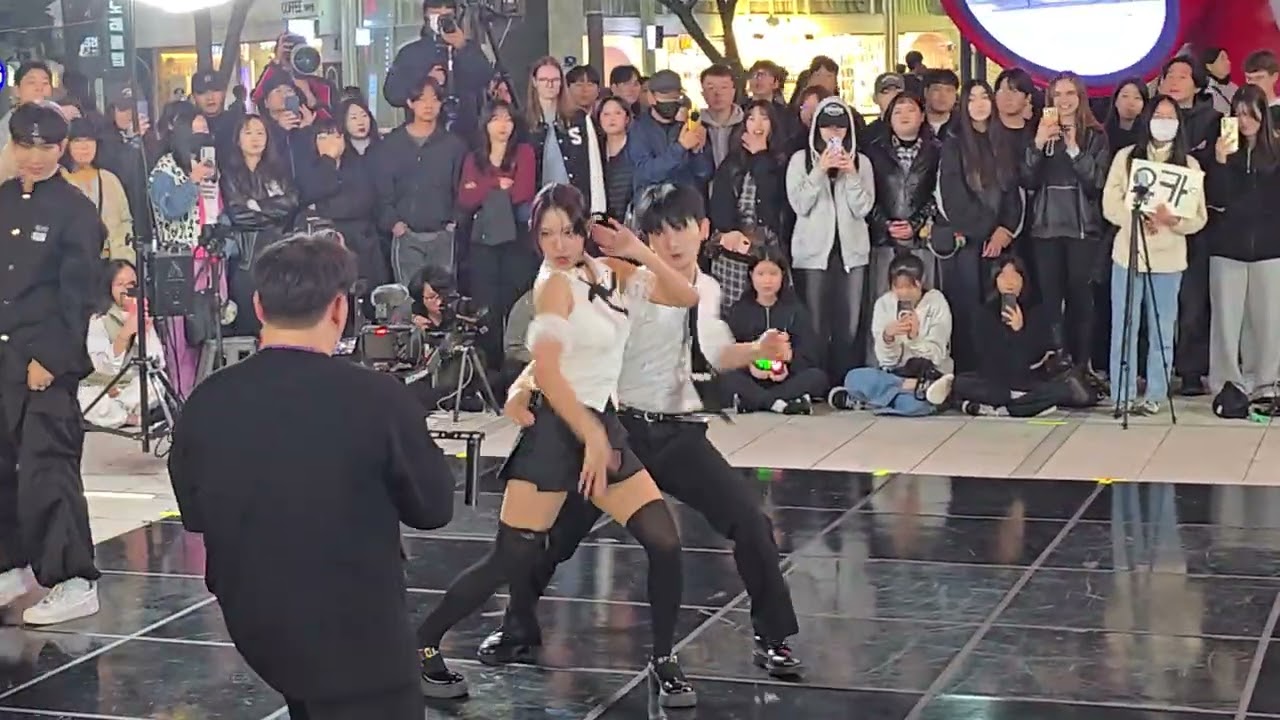 2025.10.26/아트비트 할로원 신촌버스킹 여기서요/다영 - BODY 