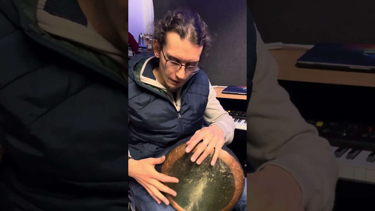 Fast rolls on Darbuka - Super Splitfinger