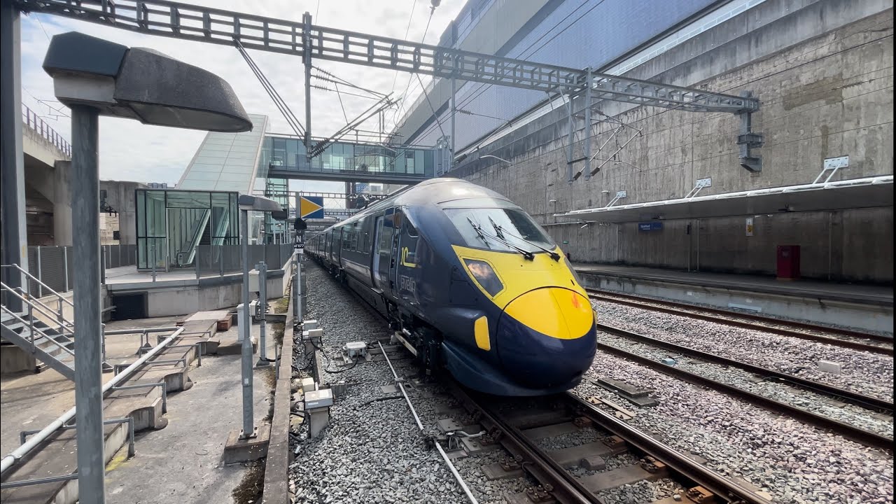 SE High Speed - Class 395 (395 023) entering Stratford Intl en route to ...