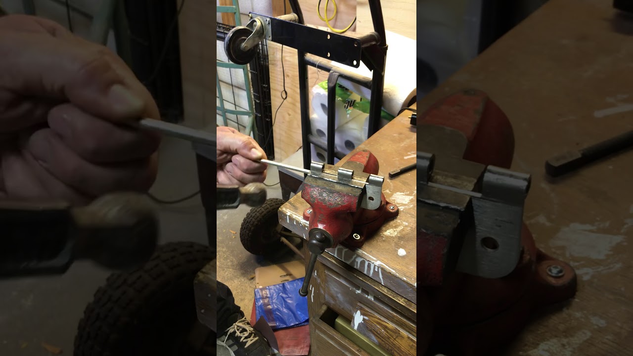 Upwardor garage door hinge repair