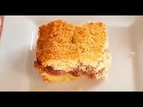 RASPBERRY AND COCONUT SLICE