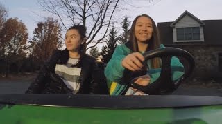 Kate Has Her Hands Full Teaching Parallel Parking | Kate Plus 8