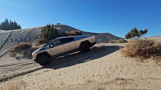 Tesla Cybertruck in Little Sahara State Park, Overland Sand mode, Part 5