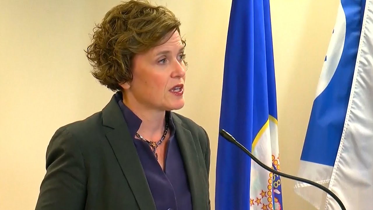 Minneapolis police chief Janee Harteau resigns over fatal shooting of