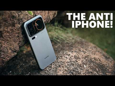 The "first" Snapdragon 8 Elite Extreme phone - Xiaomi 18 Pro Max Hands-On!