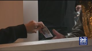 INSA lines move quickly on opening day