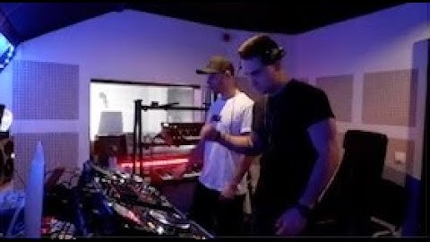 NoNameLeft Mixtape 01