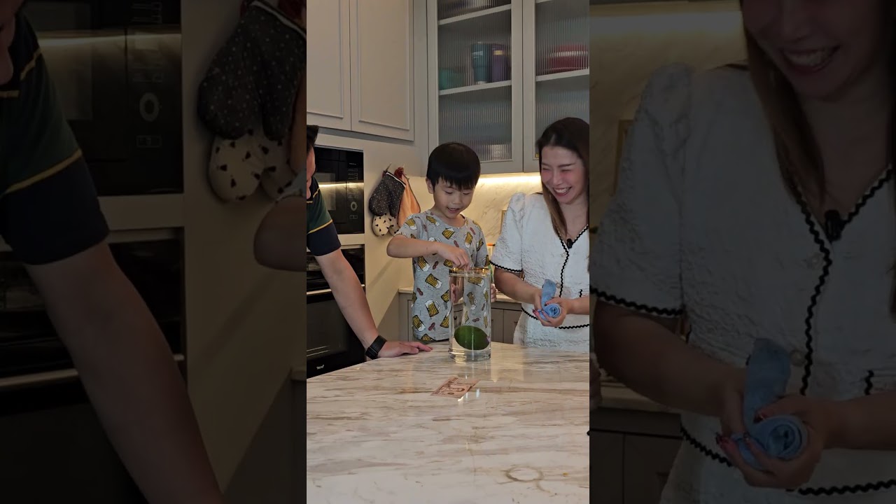 หยิบของขึ้นมาจากน้ำโดยที่น้ำไม่หก #เล่นเกม #ครอบครัว #2madames #Family