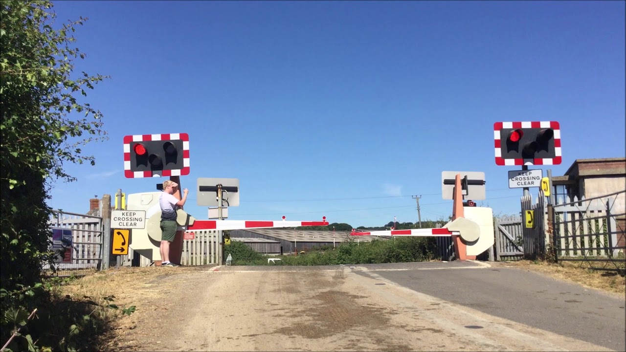 Axe Level Crossing (Devon) 27.06.2018