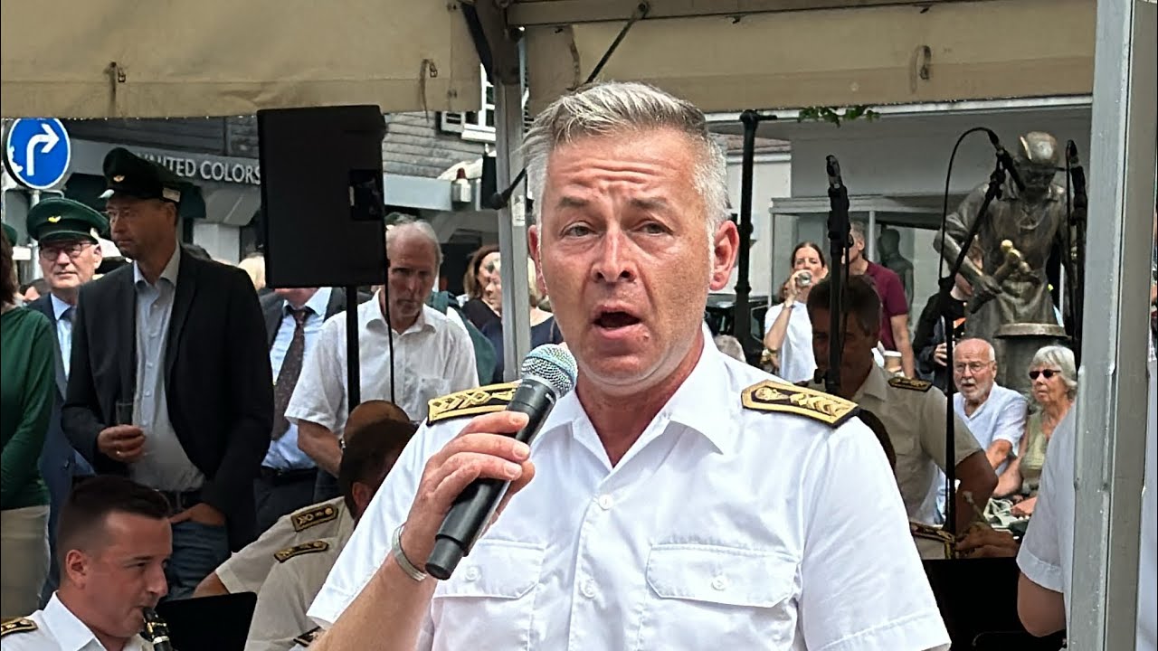 Marinemusikkorps Kiel spielt „Nessaja“