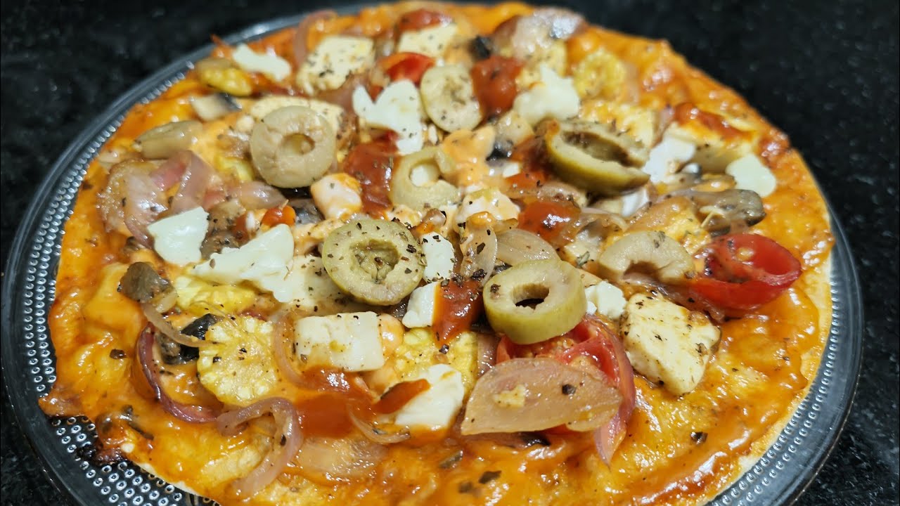 Crispy flat crust pizza | Homemade Pizza Base | Homemade Pizza recipe 