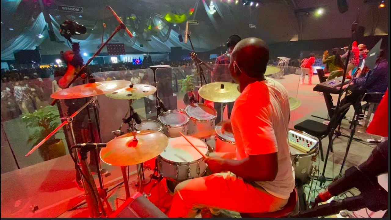 HOTTEST NEW YEAR  AFRICAN PRAISE MEDLEY 2026!!! 🔥🔥🔥😱😱😱 GLOBAL IMPACT CHURCH ON FIRE🔥🔥🔥