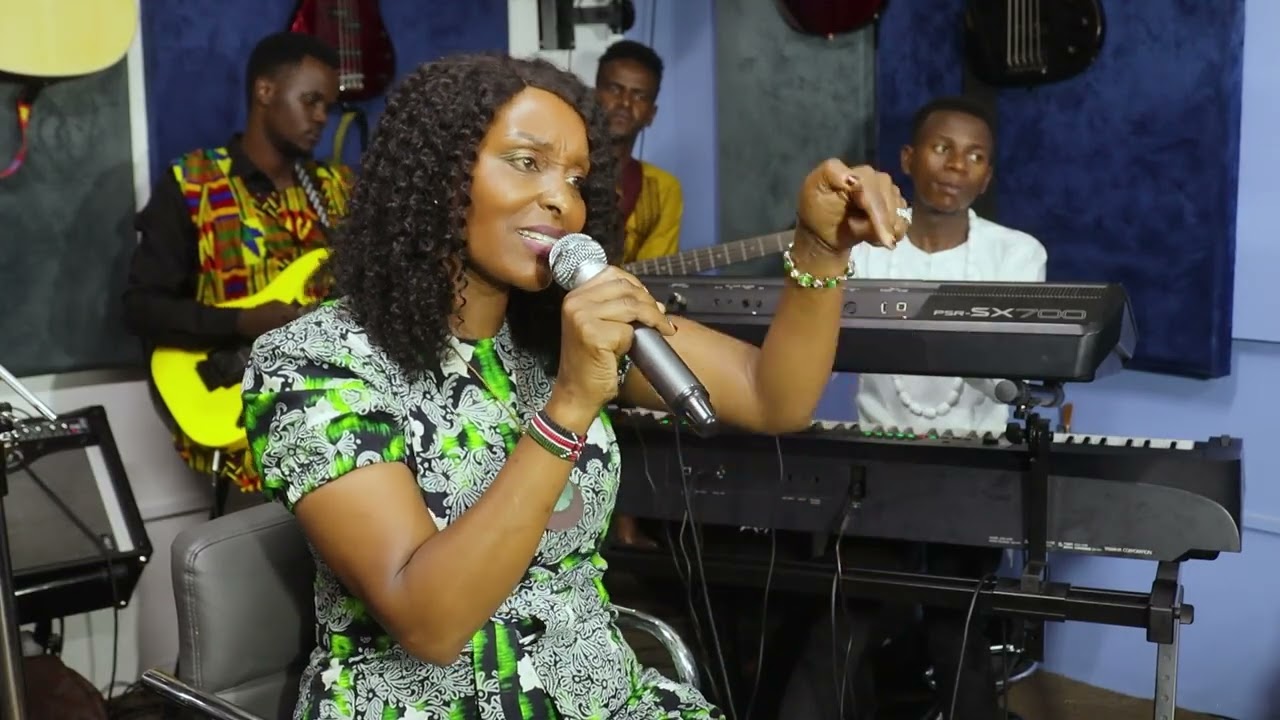 Carol Wanjiru - Echoes Of Worship November Edition