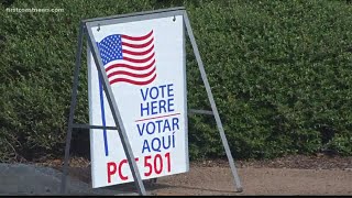 As Monday deadline to register to vote looms, officials say thousands of registration forms 'incompl