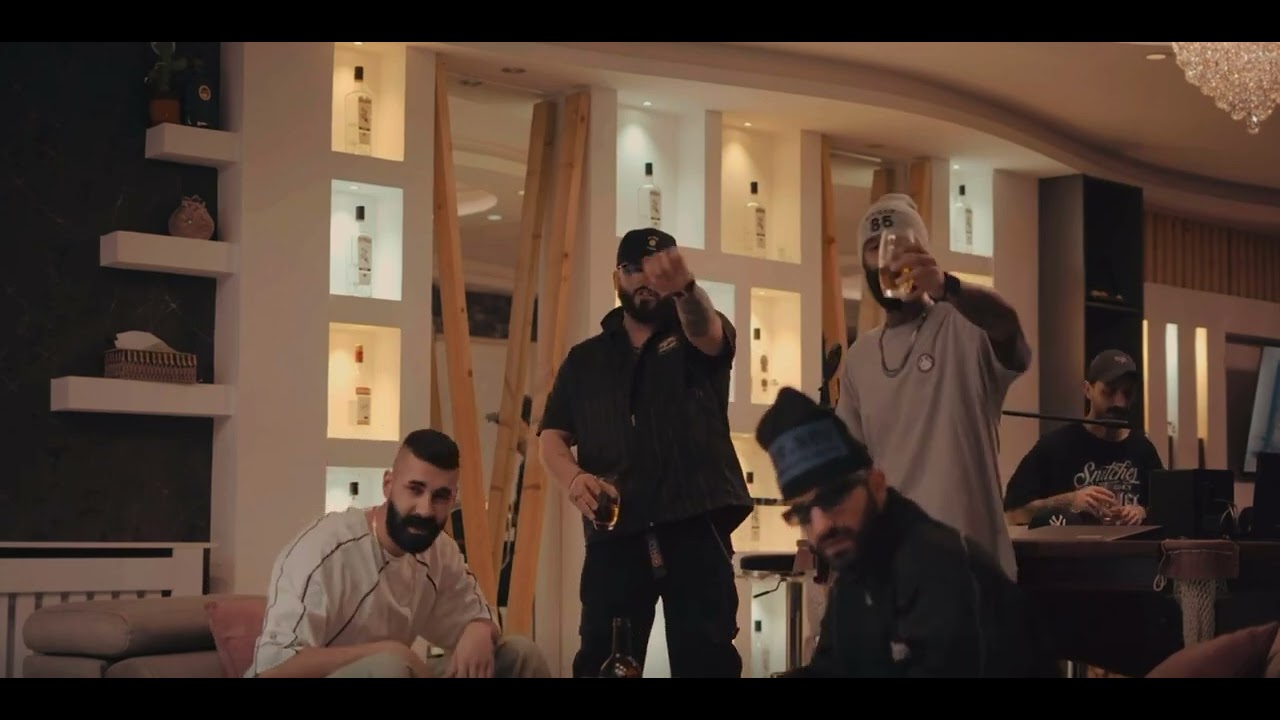 Hooman Fil - Akhavi  (Official Music Video) ( Director @rezarnn Shot & Edit Iphone)