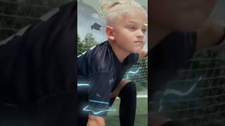 Ollie becomes a cartoon goalkeeper! The best GK ad on the planet #goalkeeper screenshot 5