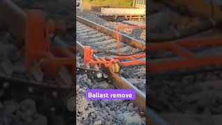 Ballast Removal Machine