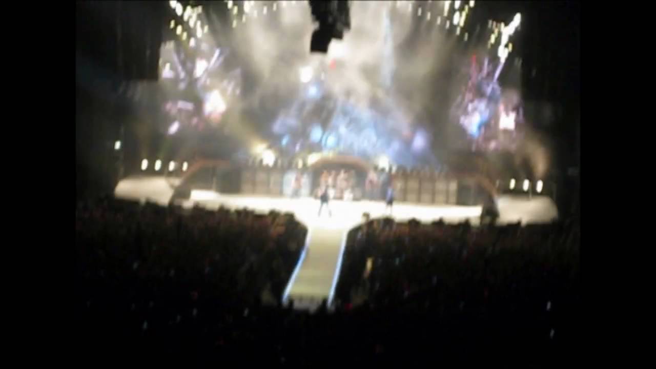 AC/DC Black Ice Tour - Rock'N'Roll Train | Olympiahalle 27.03.2009 ...