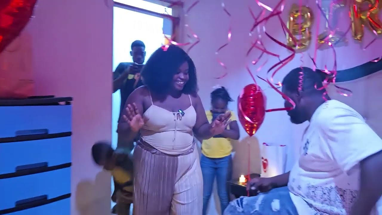 GEN VRÈ LANMOU TOUJOU TANDE, MEN KIJAN ANIVÈSÈ KING KREYÒL LA TE PASE!!!