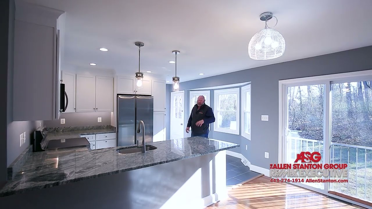 HOUSE FOR SALE: 201 McQuay Road, Severna Park