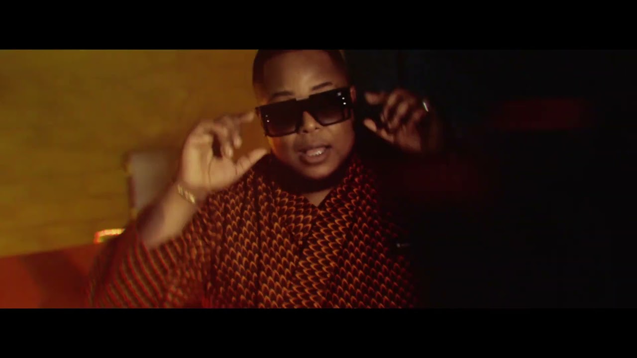 Dicklas One feat Bebucho Que Kuia - Everybody Crazy (Video Oficial)