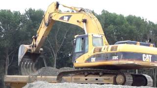 CAT 330CL excavator in action [HD]