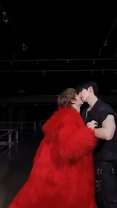 That kiss 😍 #zeenunew #supersecretzeenunew #supersecretbyzeepruk #nunew #zeepruk #fyp #ซนซน