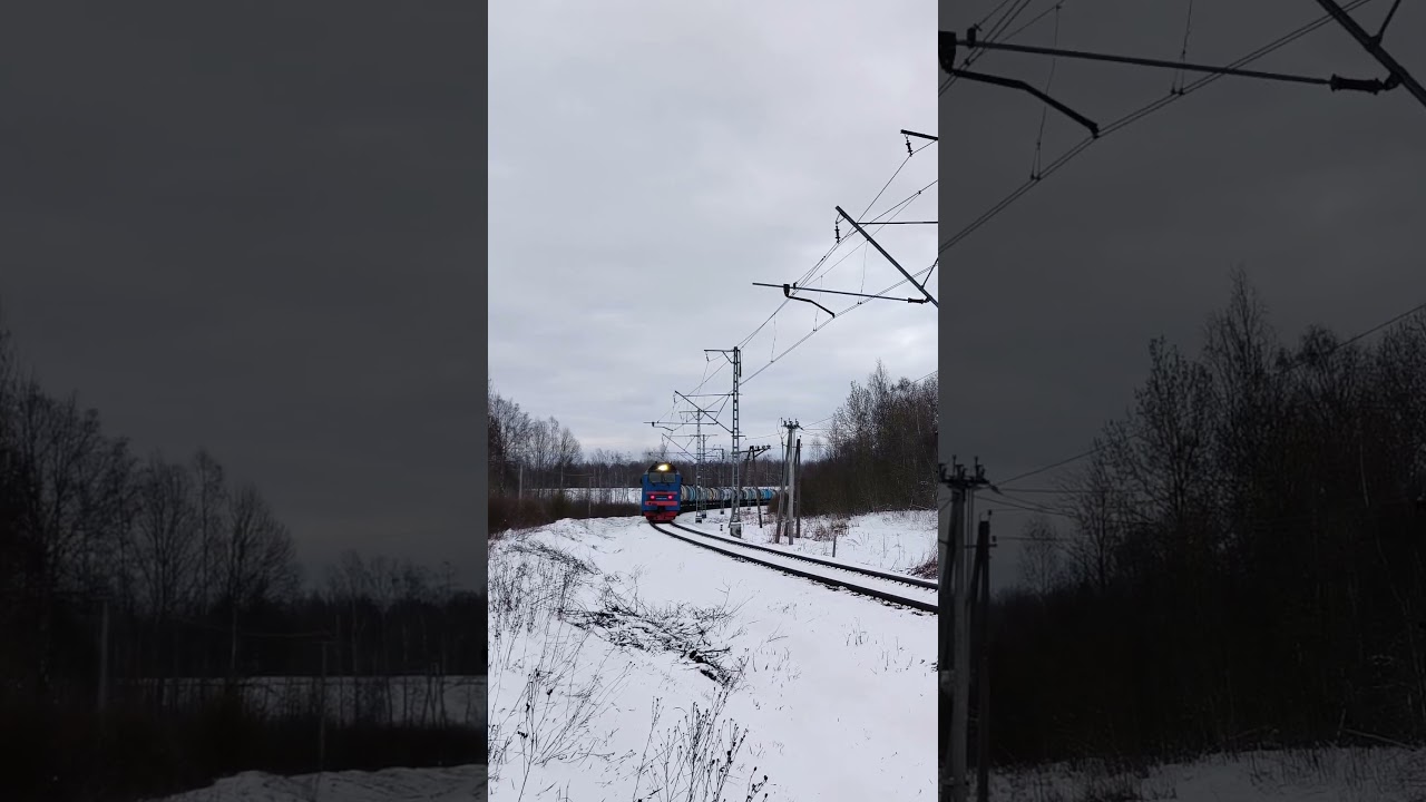 подмигивающий 2ТЭ25КМ-0446 