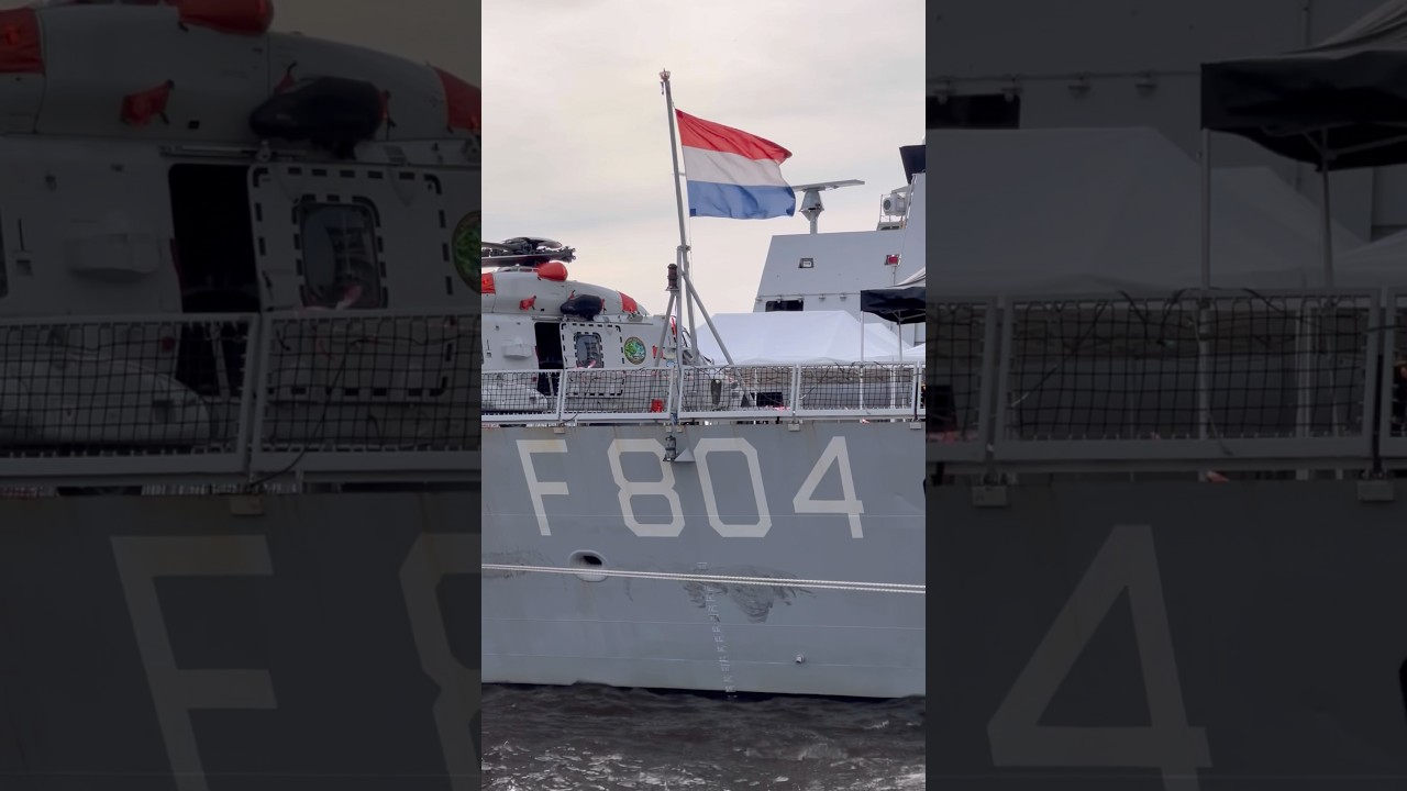 貴重な見学会】オランダ海軍 フリゲート艦「デ・ロイテル」（HNLMS De