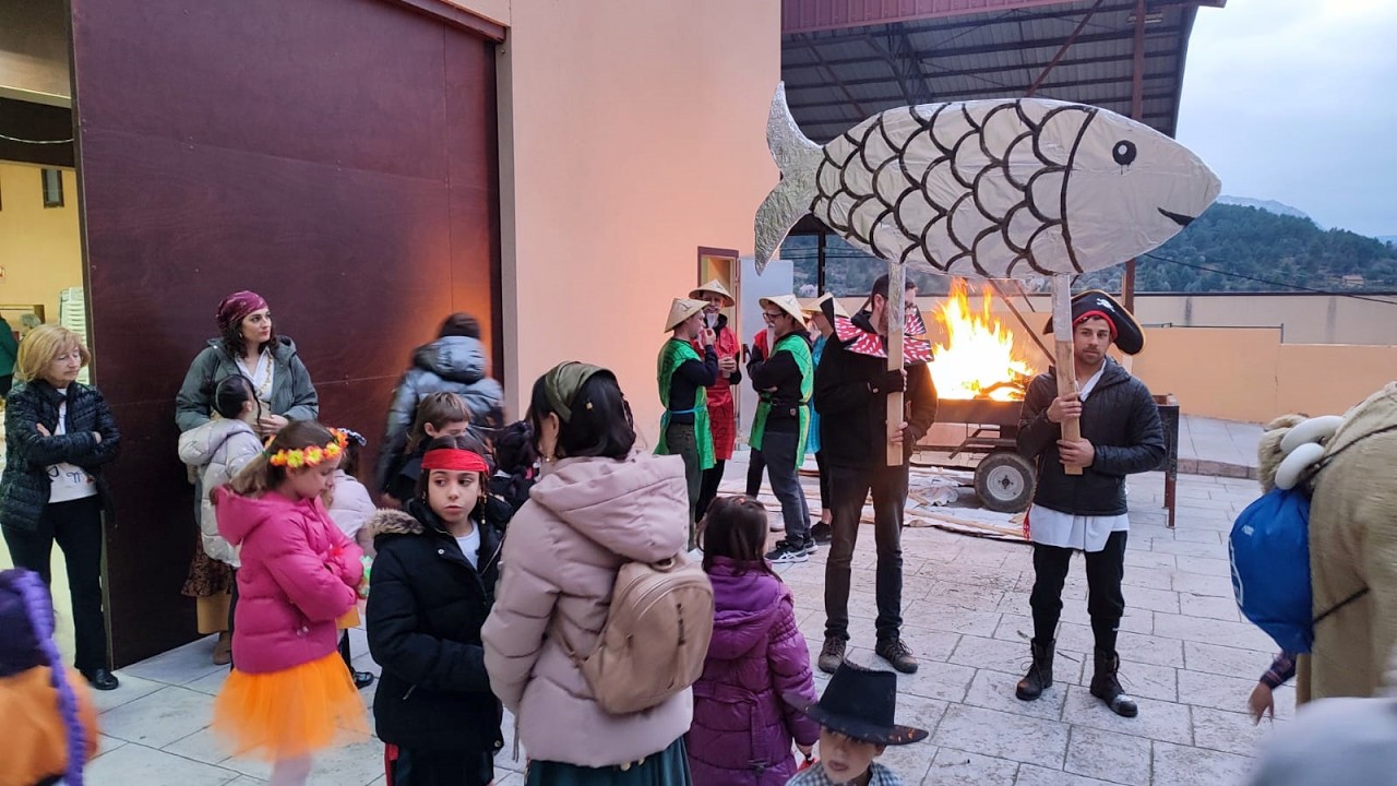Carnestoltes viu a Penarroja amb el retorn de l’Enterro de la Sardina