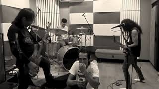 Pahlawan Bertopeng // Lyrics 