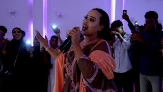 Shaadiya Sharaf Best Somali Song Ubad kala hela Music Vedio