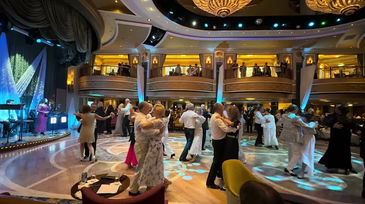 Cunard Queen Elizabeth, August 2025.  Ice White Gala. QR Musicians, Everything I Do, a Tango