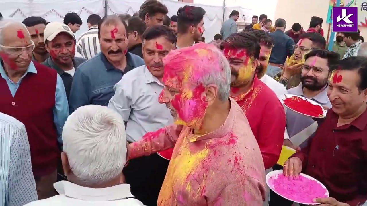 बीजेपी विधायक  Sham Lal Sharma  ने मनाया होली का पर्व!!