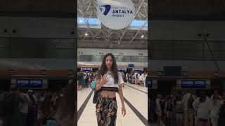Добавляю красоты аэропорту Анталии своими танцевальными движениями😛 #fashion #youtubeshorts