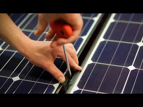 Видео: Слънчеви панели за апартамент: как се монтира?
