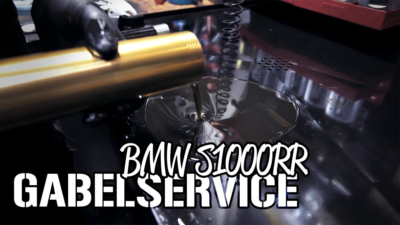 Gabelservice an der BMW S1000RR