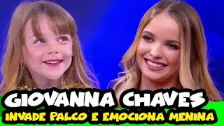 Video thumbnail of "Giovanna Chaves INVADE palco e EMOCIONA menina no PROGRAMA RAUL GIL"