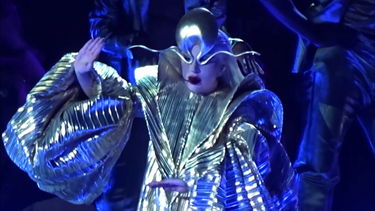 Lady Gaga - BABYLON + FREE WOMAN  - The Chromatica Ball - LONDON 30.07.2022