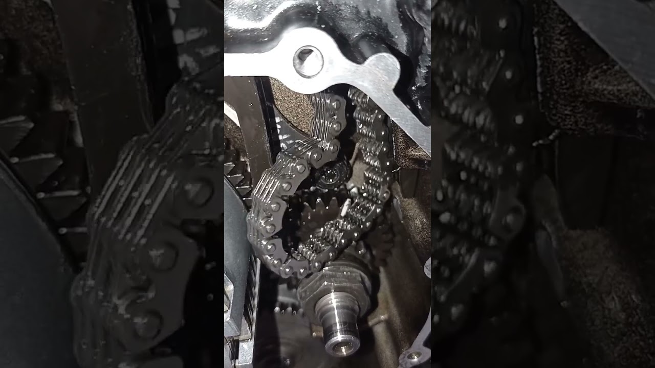 Bajaj dominar 400 ug-service,registro válvulas,distribucion