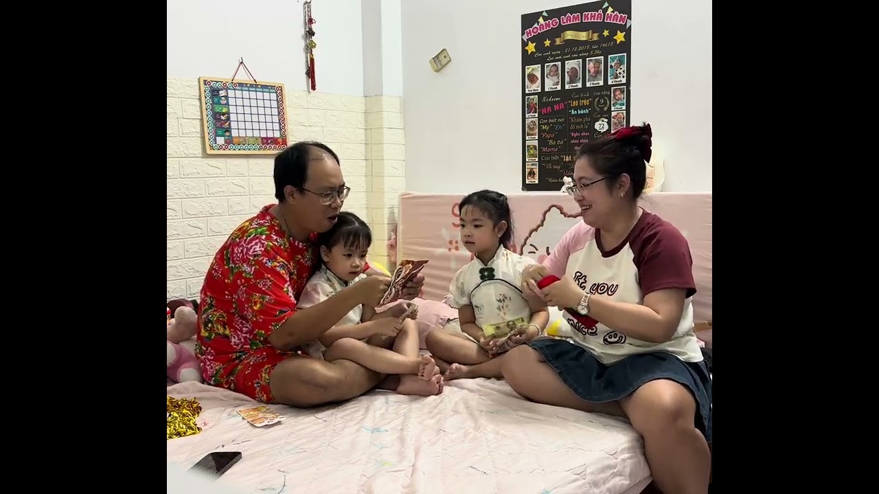 Gia đình Na Su khui lì xì - Giao thừa Bính Ngọ 2026