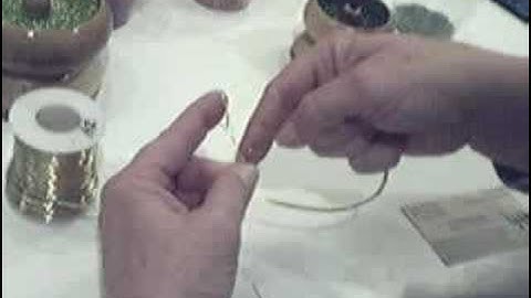 French Beading a Leaf Tutorial - Part 1