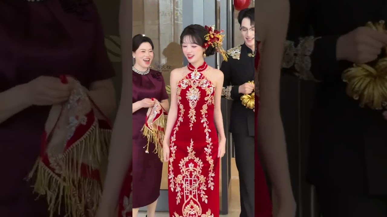Viral Toasting Dress from WeChat Moments Steals the Show