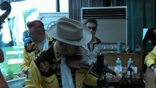 Wheels Fargo & The Nightingales   - Hey Good Lookin'