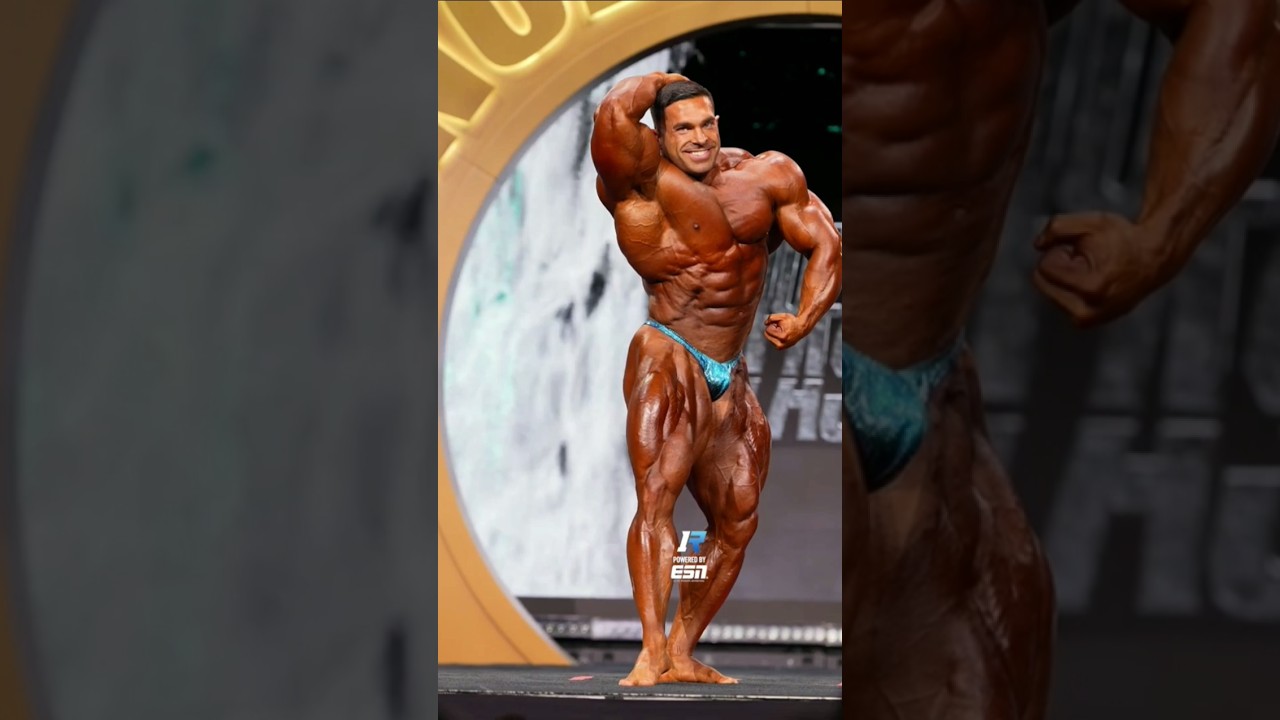 DEREK LUNSFORD POSING ARNOLD CLASSIC 2025😱