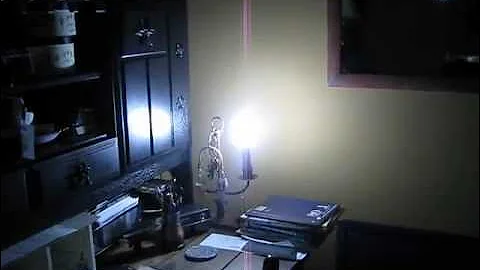 108-LED 7-Watt Light Bulb vs. 38-LED 1.9-Watt Light Bulb