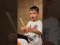Aslan știe sau nu știe să mănânce sushi? #romania #aslan #sushi